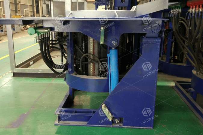 Judian Induction Furnace Knotted Material Construction Method